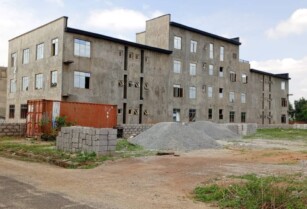Prime Commercial Property Near ShopRite and Abuja Chamber – For Lease or Sale (Call 08052797313)