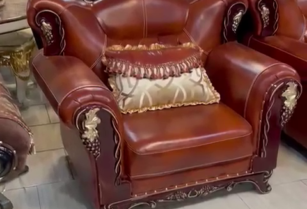 Italian Living Room Perfection – 7-Seater (Call 08144280912)