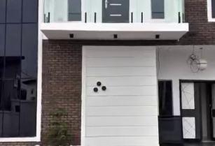 Fully Automated 5 Bedroom Smart Duplex with 24/7 Power Supply – Call 08160398133