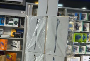 iPhone 17 Air 256GB (Active and Non-Active Available) Call 07062454854